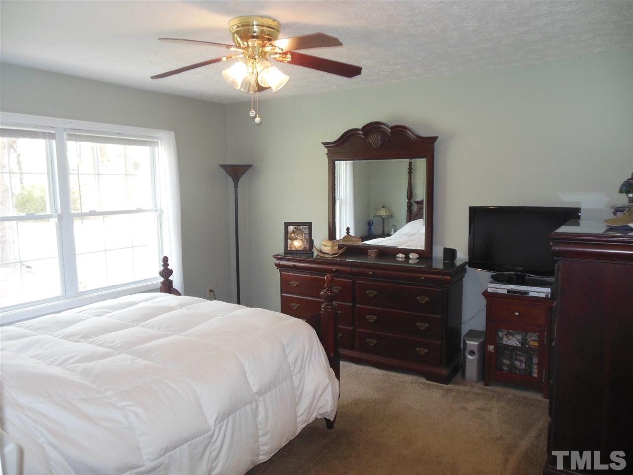 1312 Flying Hawk Road Apex, NC 27523 - Photo 9 of 18 Gallery Image 9