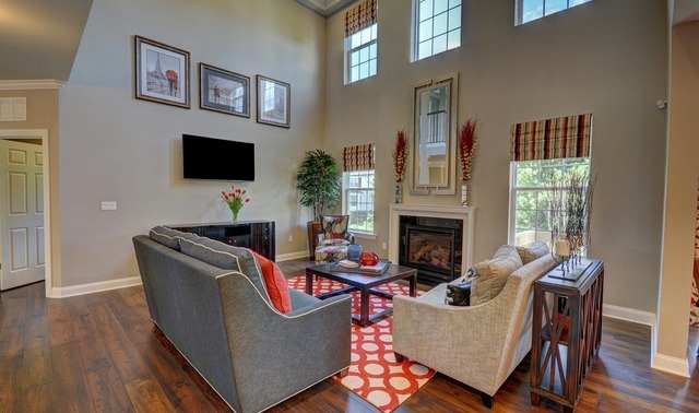 3808 Formby Road Naperville, IL 60564 - Photo 3 of 6