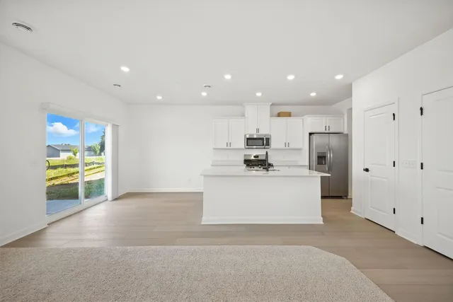 $389,750 | 180 HUNTINGTON Drive, Waconia, MN 55387