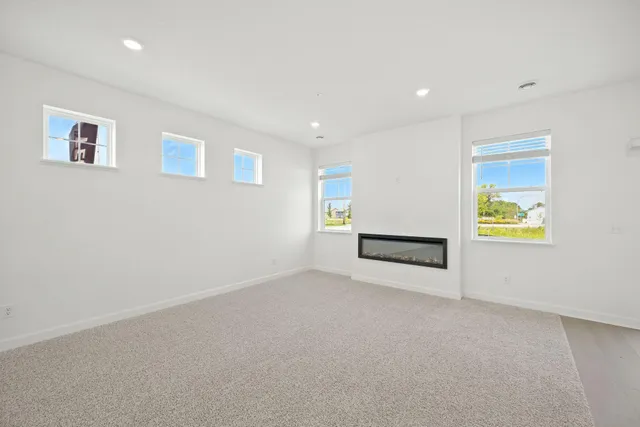 $389,750 | 180 HUNTINGTON Drive, Waconia, MN 55387