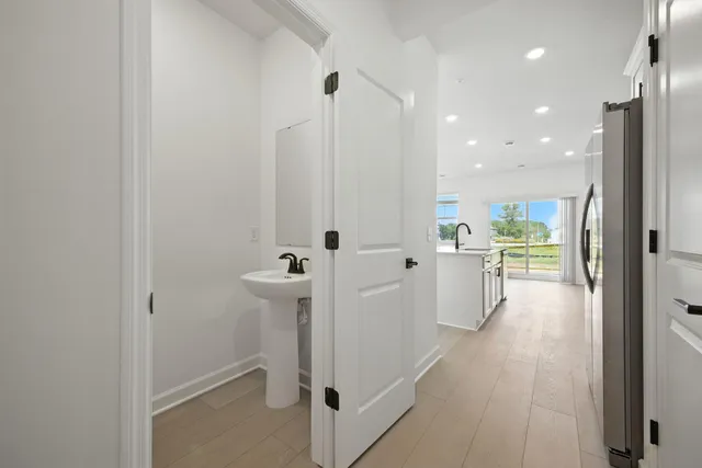 $389,750 | 180 HUNTINGTON Drive, Waconia, MN 55387