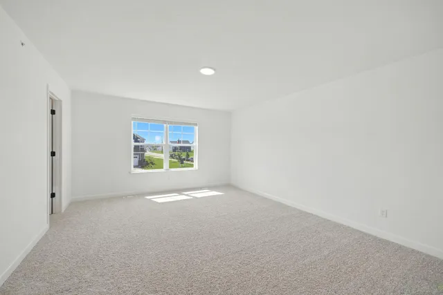 $389,750 | 180 HUNTINGTON Drive, Waconia, MN 55387