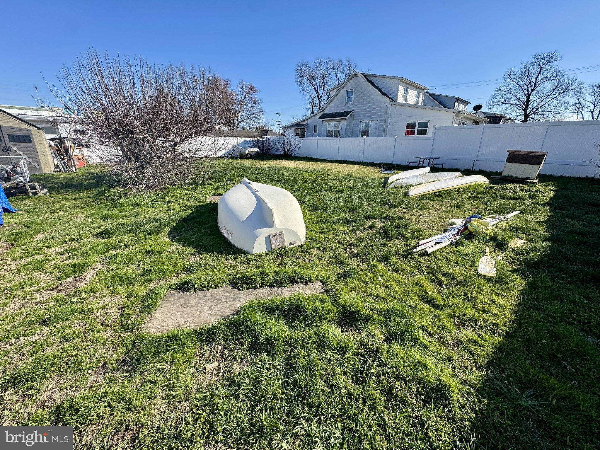 2725 North Point Road Dundalk, MD 21222 - Photo 7 of 34 Spacious yard with potential charm.