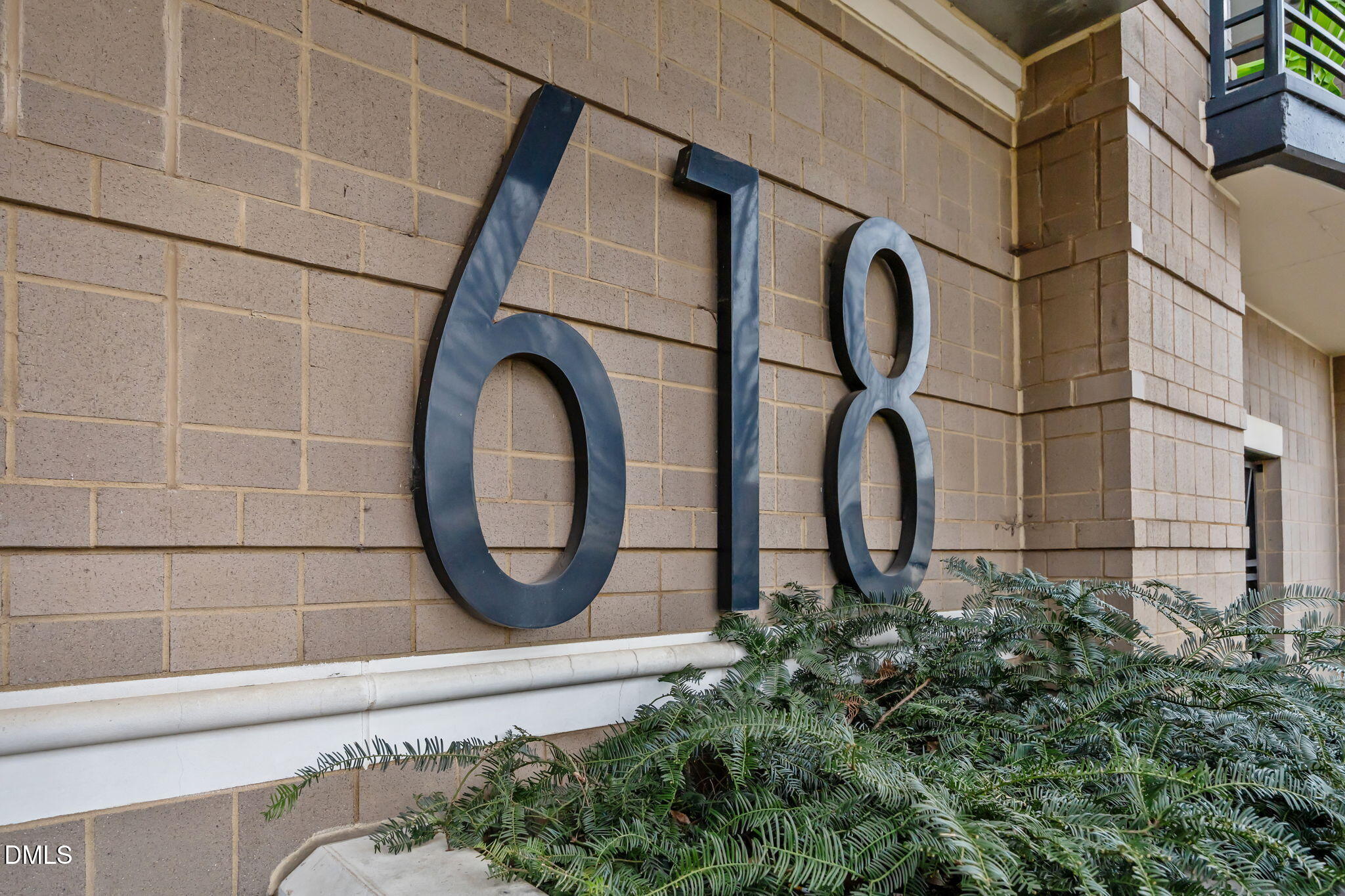 618 North Boylan Avenue, Unit 702 Raleigh, NC 27603 - Photo 36 of 42 a close up of a mirror