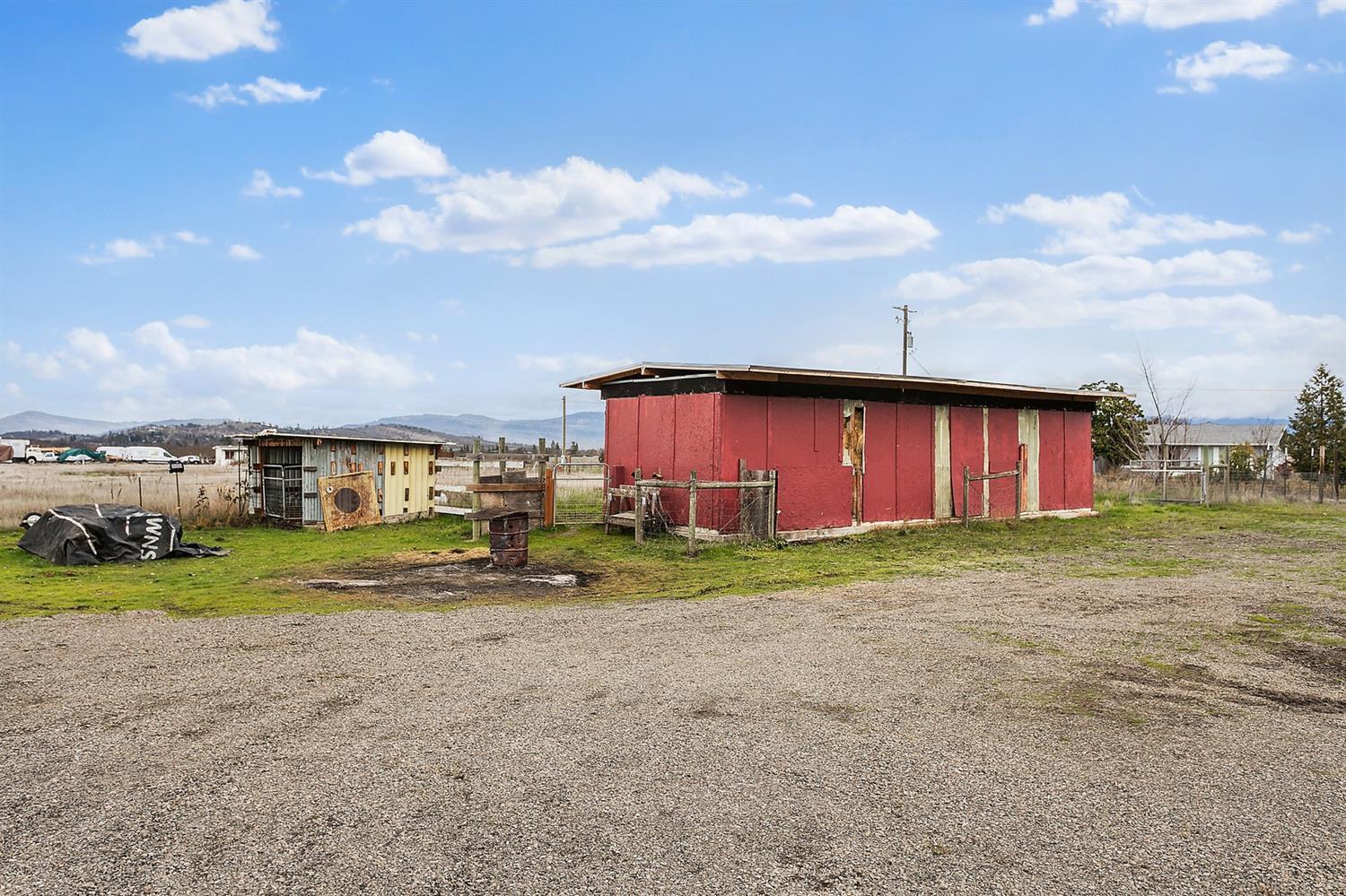 4867 Antelope Road White City, OR 97503 - Photo 12 of 30 Additional Photo