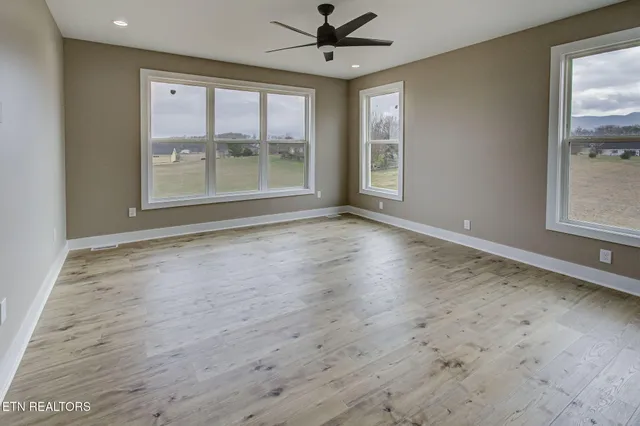 $698,000 | 816 Majestic Mtns Boulevard, Walland, TN 37886