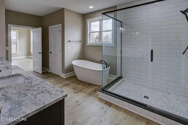 $698,000 | 816 Majestic Mtns Boulevard, Walland, TN 37886