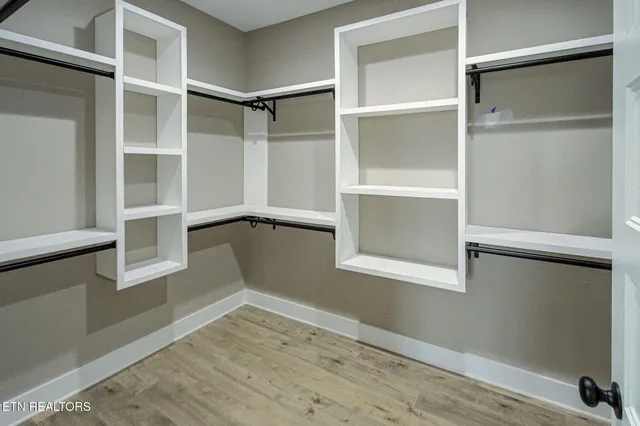 $698,000 | 816 Majestic Mtns Boulevard, Walland, TN 37886