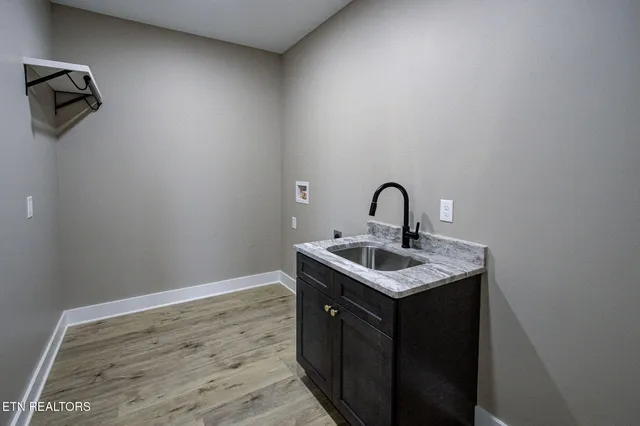 $698,000 | 816 Majestic Mtns Boulevard, Walland, TN 37886