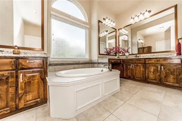 $1,095,000 | 13541 Mardi Gras Lane, Frisco, TX 75035