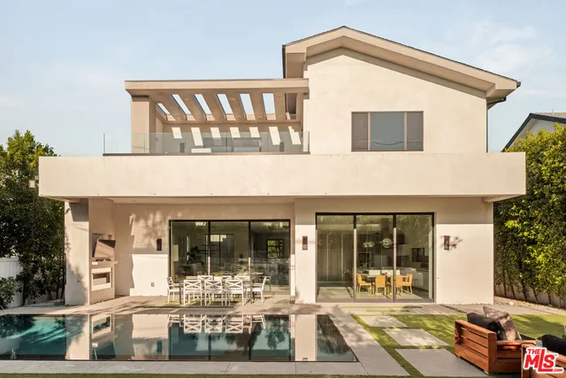 $20,000 | 4445 Camellia Avenue, Studio City, CA 91602