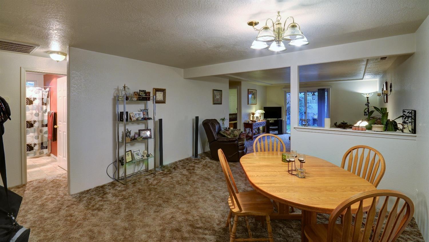 417 Montclair Way Eagle Point, OR 97524 - Photo 4 of 16 Additional Photo