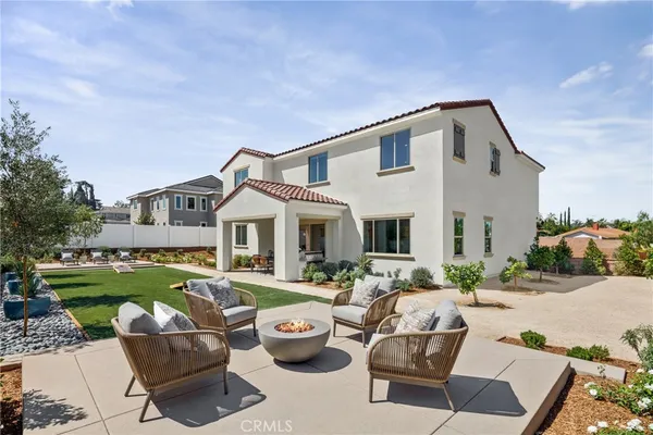 $1,099,990 | 1452 Moore Street, Redlands, CA 92374