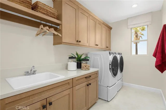 $1,099,990 | 1452 Moore Street, Redlands, CA 92374