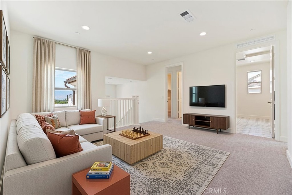 1452 Moore Street Redlands, CA 92374 - Photo 3 of 19 Actual home - virtually staged