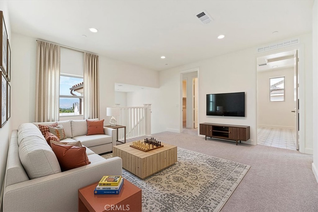 1452 Moore Street Redlands, CA 92374 - Photo 3 of 19 Actual home - virtually staged