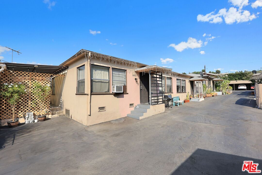 3214 Verdugo Road Los Angeles, CA 90065 - Photo 11 of 23 a view of a house with a patio
