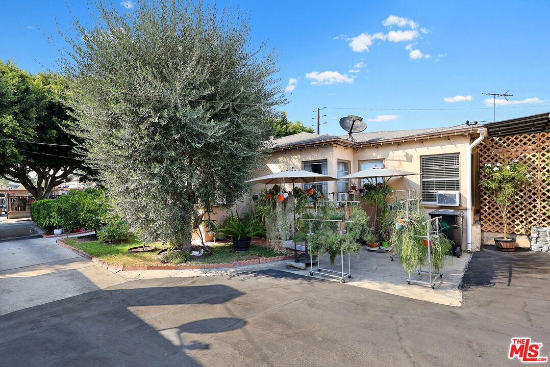 3214 Verdugo Road Los Angeles, CA 90065 - Photo 4 of 23 a view of a building with a patio