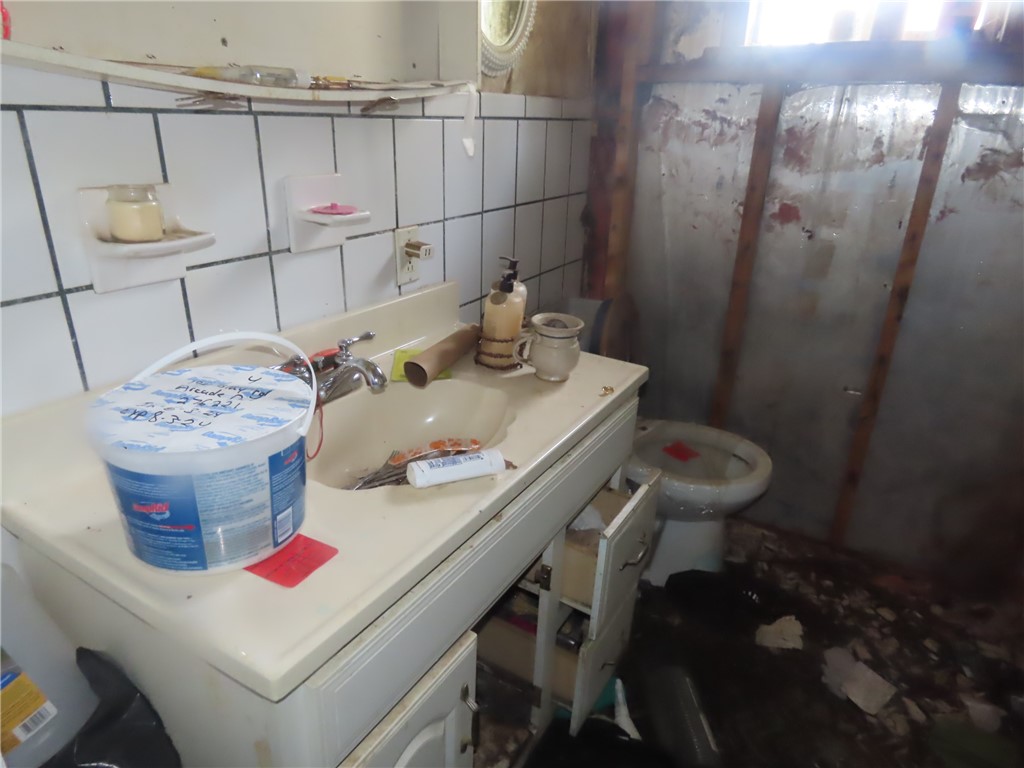 1961 Bray Road Arcade, NY 14009 - Photo 8 of 18