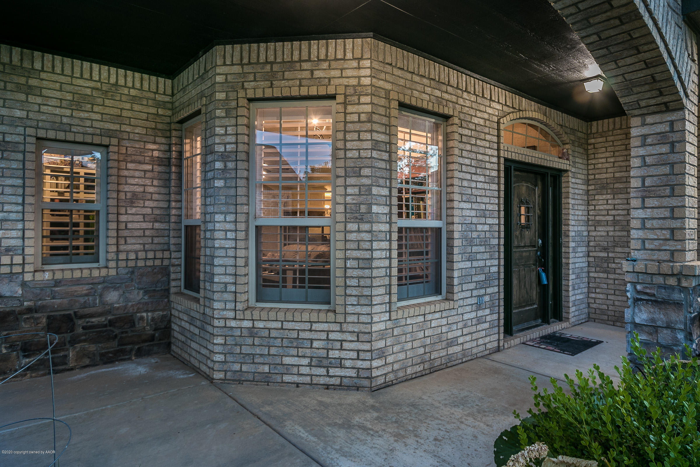 7411 Countryside Drive Amarillo, TX 79119 - Photo 4 of 39 a view of entryway