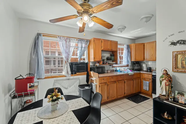 $125,000 | 1343 South Austin Boulevard, Unit 2W, Cicero, IL 60804