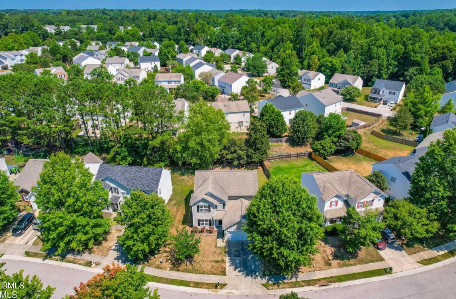 5435 Seaspray Lane Raleigh, NC 27610 - Photo 3 of 38