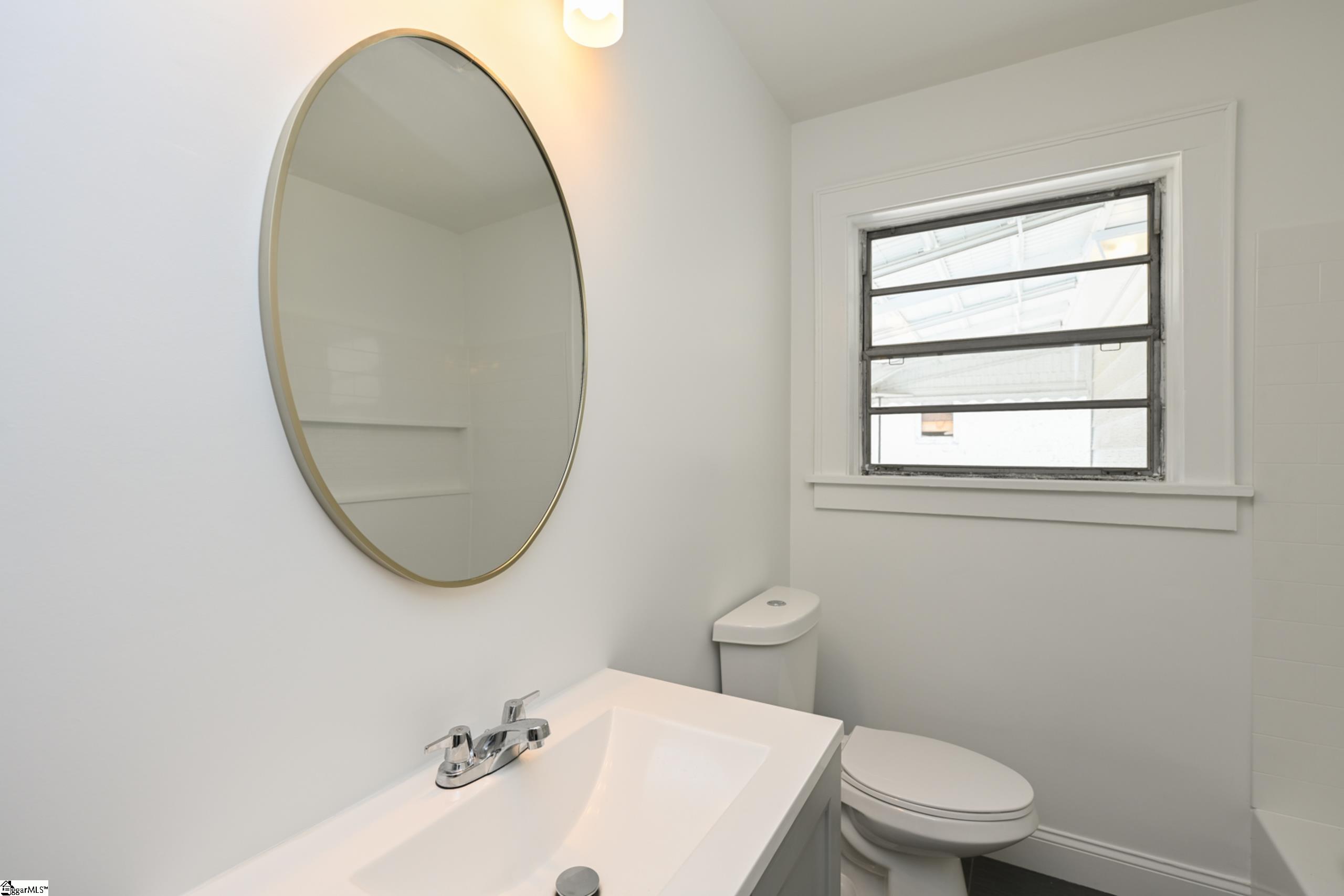 610 Hampton Road Greer, SC 29651 - Photo 17 of 27 Gallery Image 17