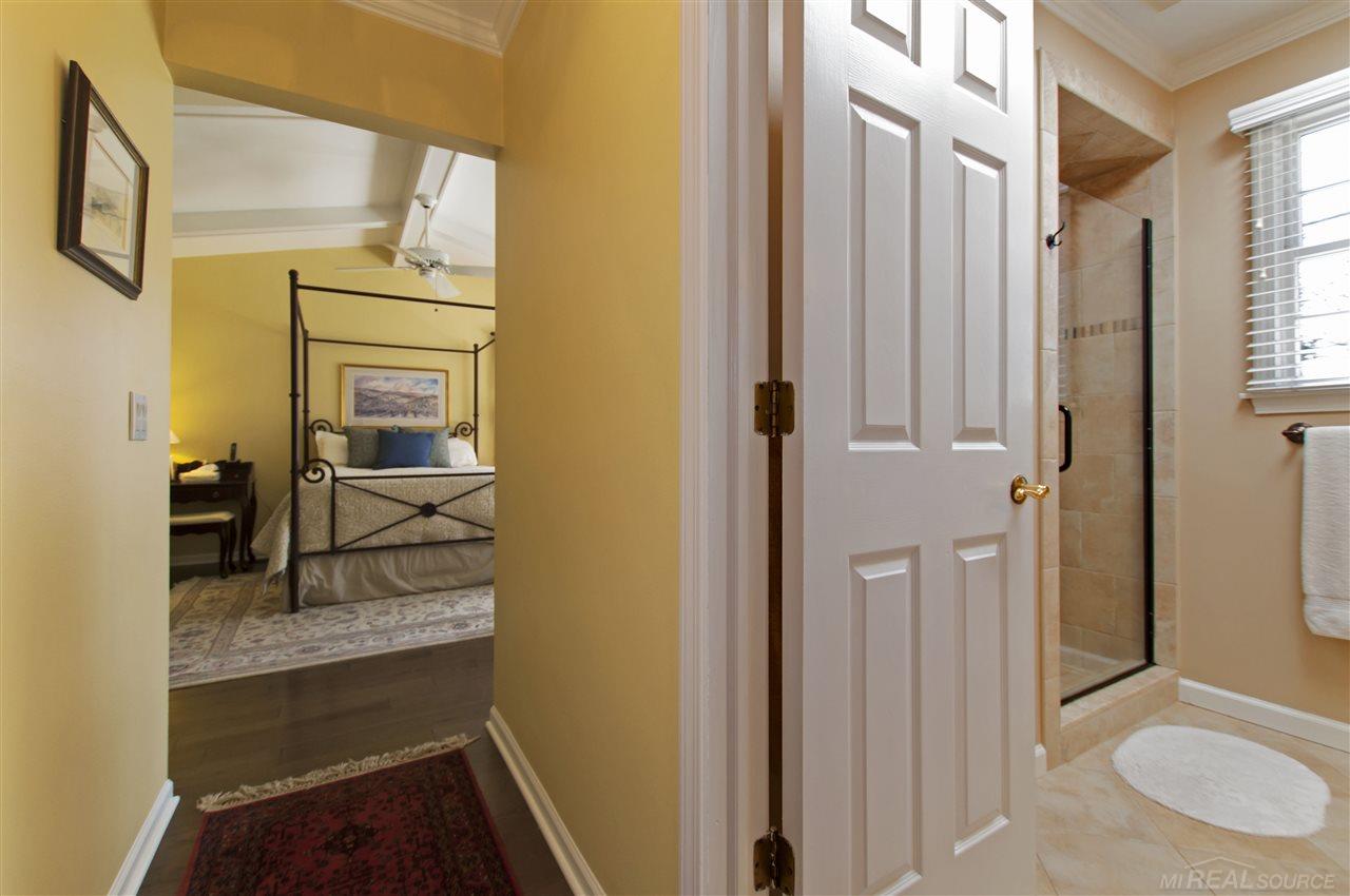 483 Shoreham Road Grosse Pointe Woods, MI 48236 - Photo 23 of 44