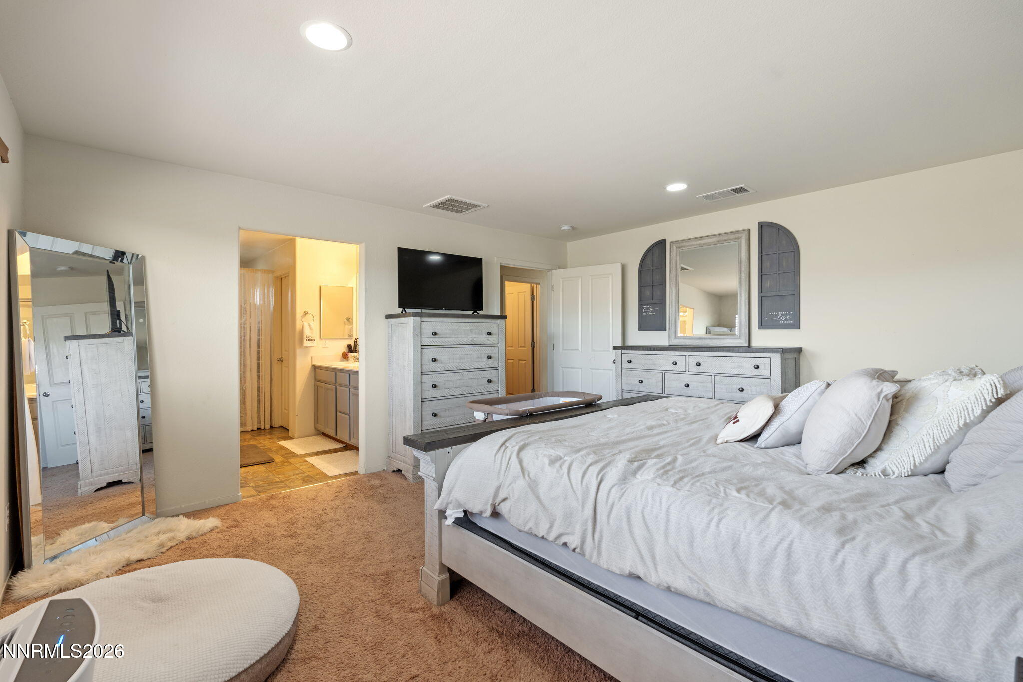 14397 Fredonia Drive Reno, NV 89506 - Photo 27 of 33 Primary Bedroom