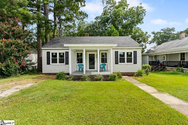$180,000 | 409 East Florida Street, Clinton, SC 29325