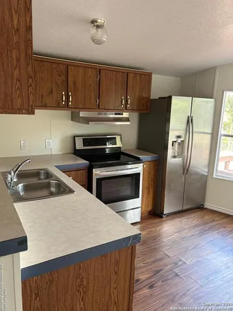 $1,200 | 30825 Oakview Road, Bulverde, TX 78163