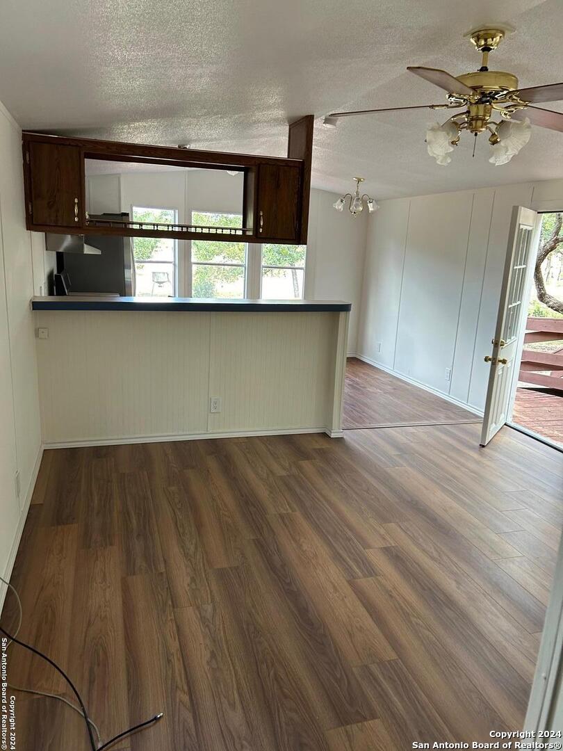 30825 Oakview Road Bulverde, TX 78163 - Photo 4 of 10