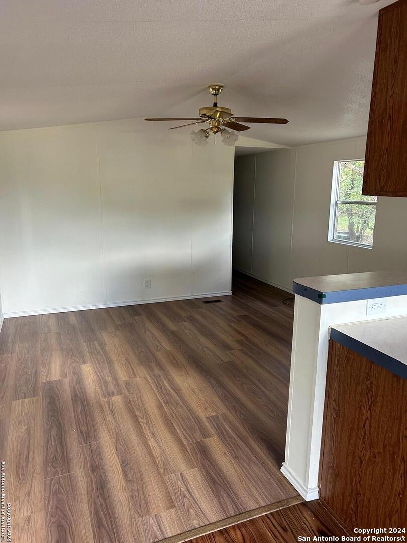 30825 Oakview Road Bulverde, TX 78163 - Photo 8 of 10