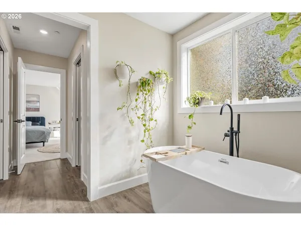 $624,900 | 2059 Southeast 176th Avenue, Portland, OR 97233