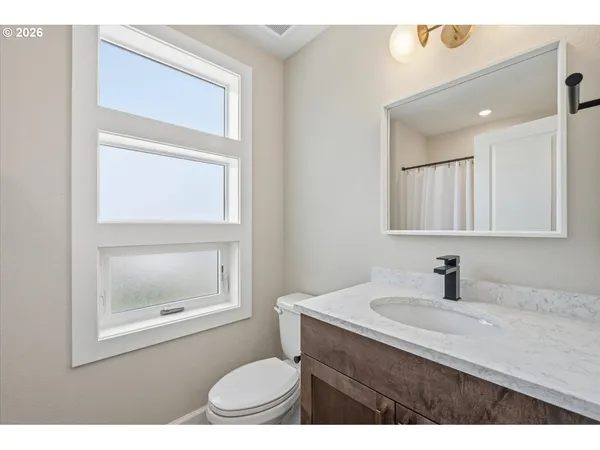 $624,900 | 2059 Southeast 176th Avenue, Portland, OR 97233