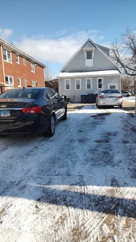 $1,100 | 1960 Illinois Street, Unit LOWERLEVEL, Des Plaines, IL 60018