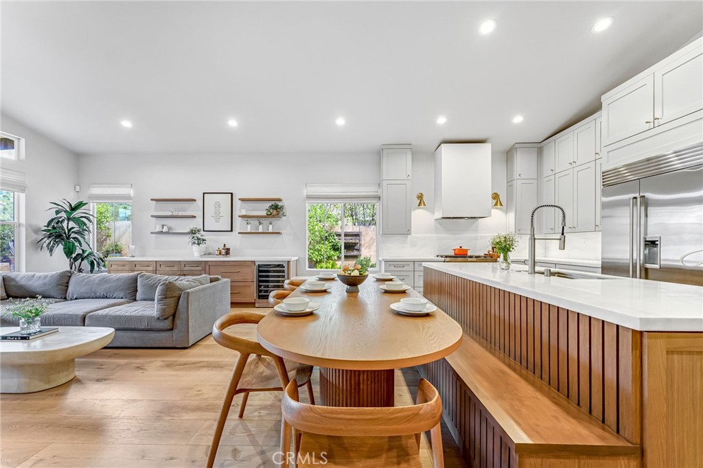 2269 Shady Oaks Road Glendora, CA 91741 - Photo 46 of 62 a kitchen with a table and chairs in it