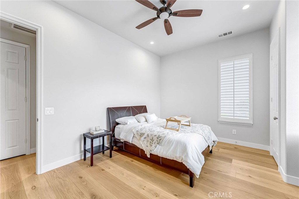 2269 Shady Oaks Road Glendora, CA 91741 - Photo 6 of 62 a bedroom with a bed and a window