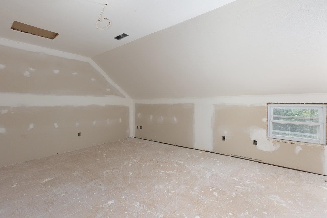 13573 Cooley Spring Lane Broadway, VA 22815 - Photo 20 of 63 a view of an empty room