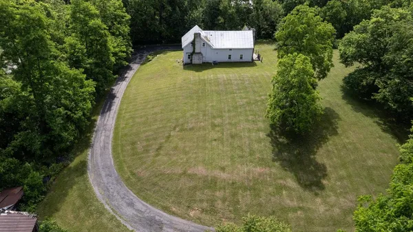 $179,900 | 13573 Cooley Spring Lane, Broadway, VA 22815