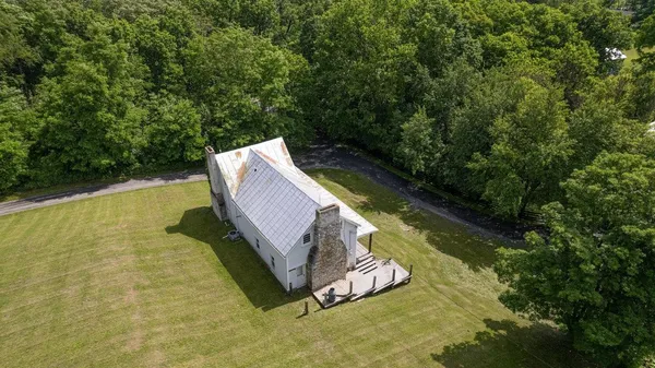 $179,900 | 13573 Cooley Spring Lane, Broadway, VA 22815