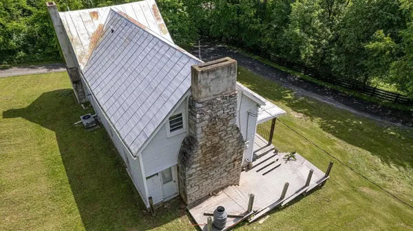 $179,900 | 13573 Cooley Spring Lane, Broadway, VA 22815