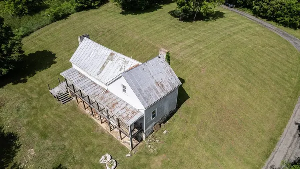 $179,900 | 13573 Cooley Spring Lane, Broadway, VA 22815