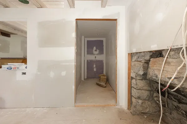 a view of a walk in closet