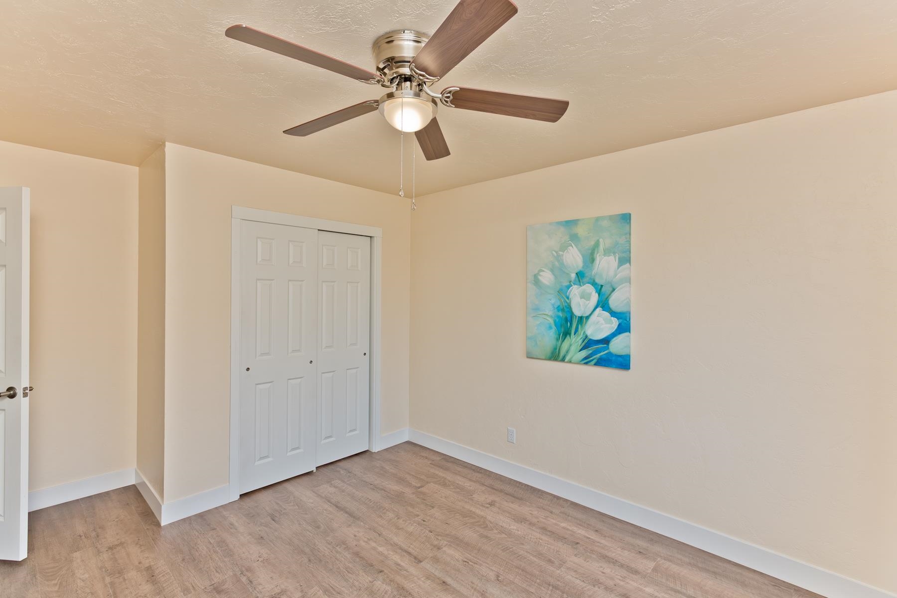 575-28 28 1/2 Road, Unit 44 Grand Junction, CO 81501 - Photo 18 of 39 a view of an empty room with a window