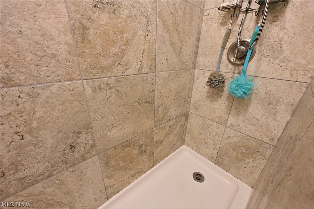 40202 Biggs Road Lagrange, OH 44050 - Photo 21 of 33