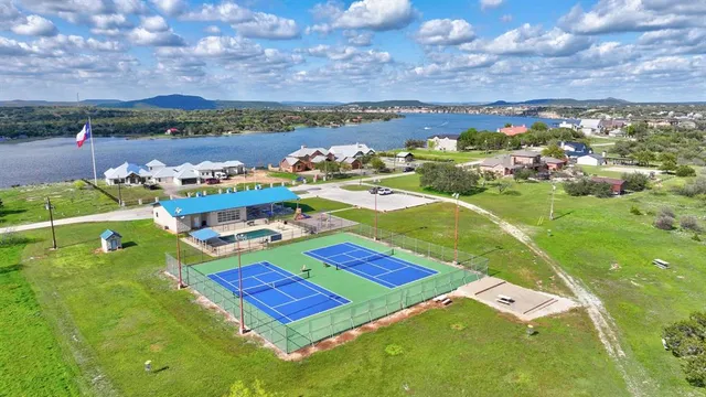 $2,000,000 | 6161 West Hells Gate Drive, Strawn, TX 76475