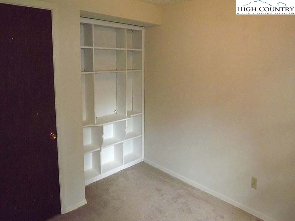 5472 Bamboo Road Boone, NC 28607 - Photo 5 of 42 Gallery Image 5