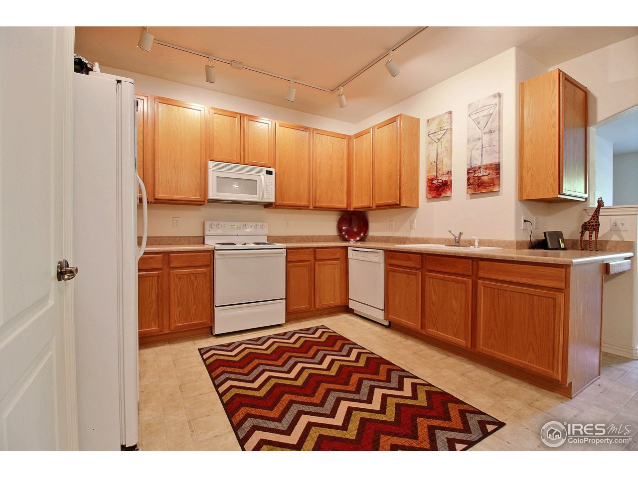 4672 West 20th Road, Unit 2211 Greeley, CO 80634 - Photo 7 of 19 Appliances Included