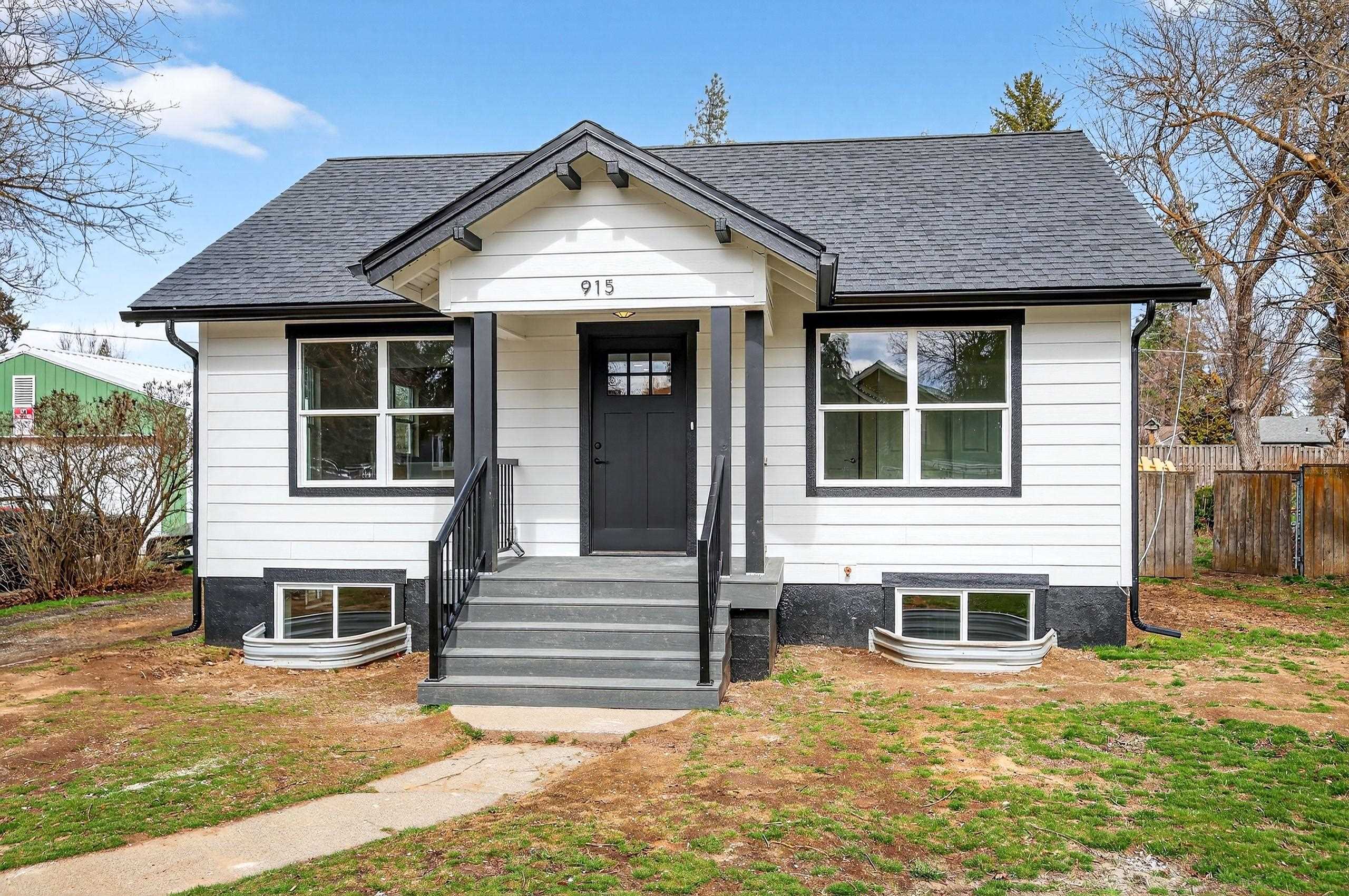 915 East 34th Avenue Spokane, WA 99203 - Photo 1 of 21